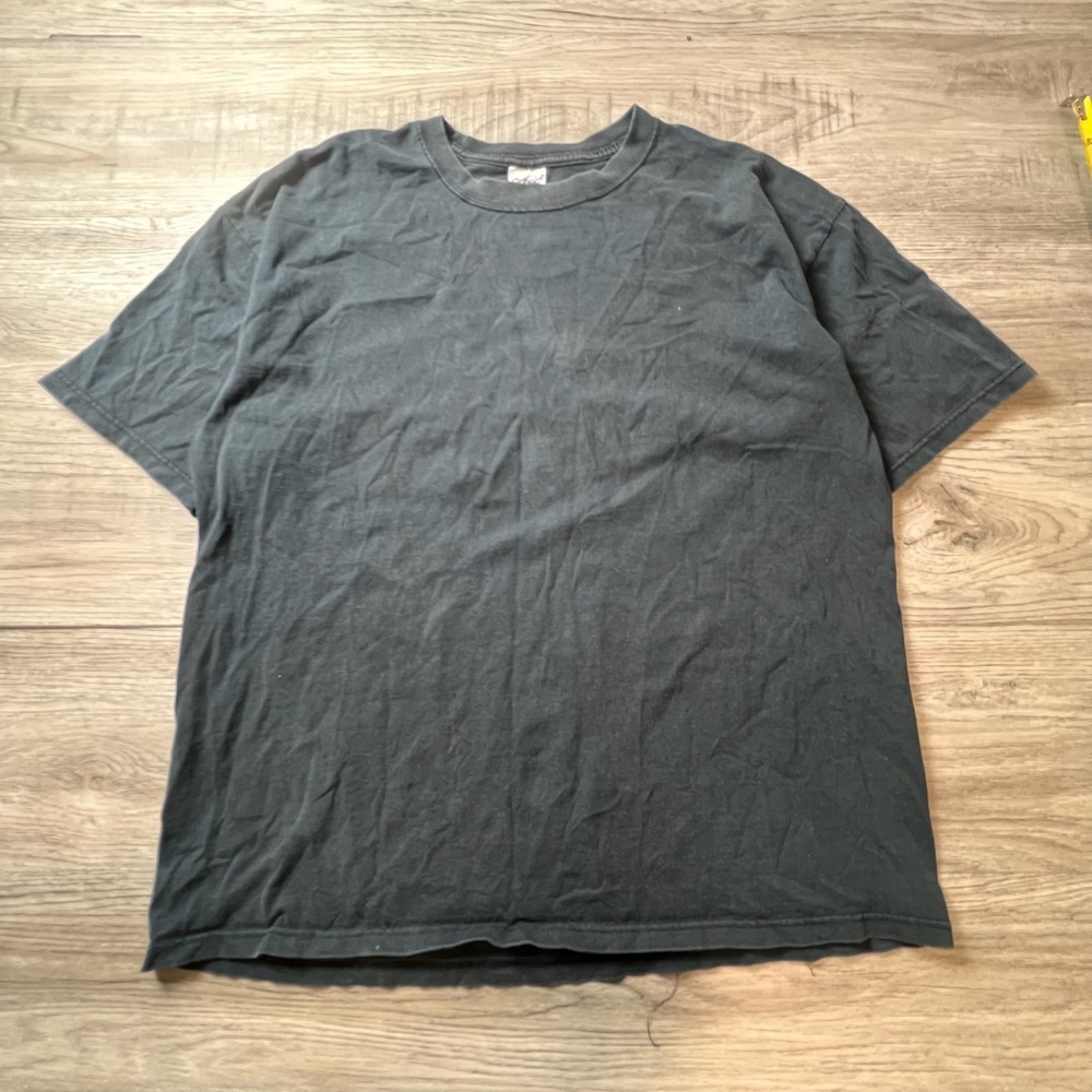 Chic T-Shirt Mens Large Black Vintage 90s Made in USA Blank Heavyweight Cotton